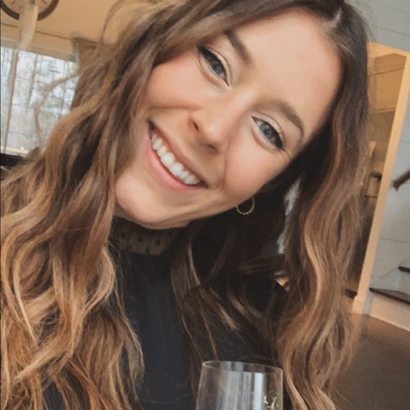 🙋🏻‍♀️BONJOUR HOLA HI My name is Corinne 😄🥰🌸 - Picture 6 of 6